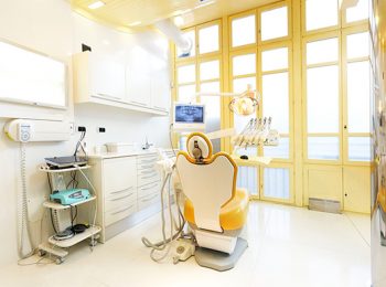 Limpieza dental y blanqueamiento, clínica dental Oviedo